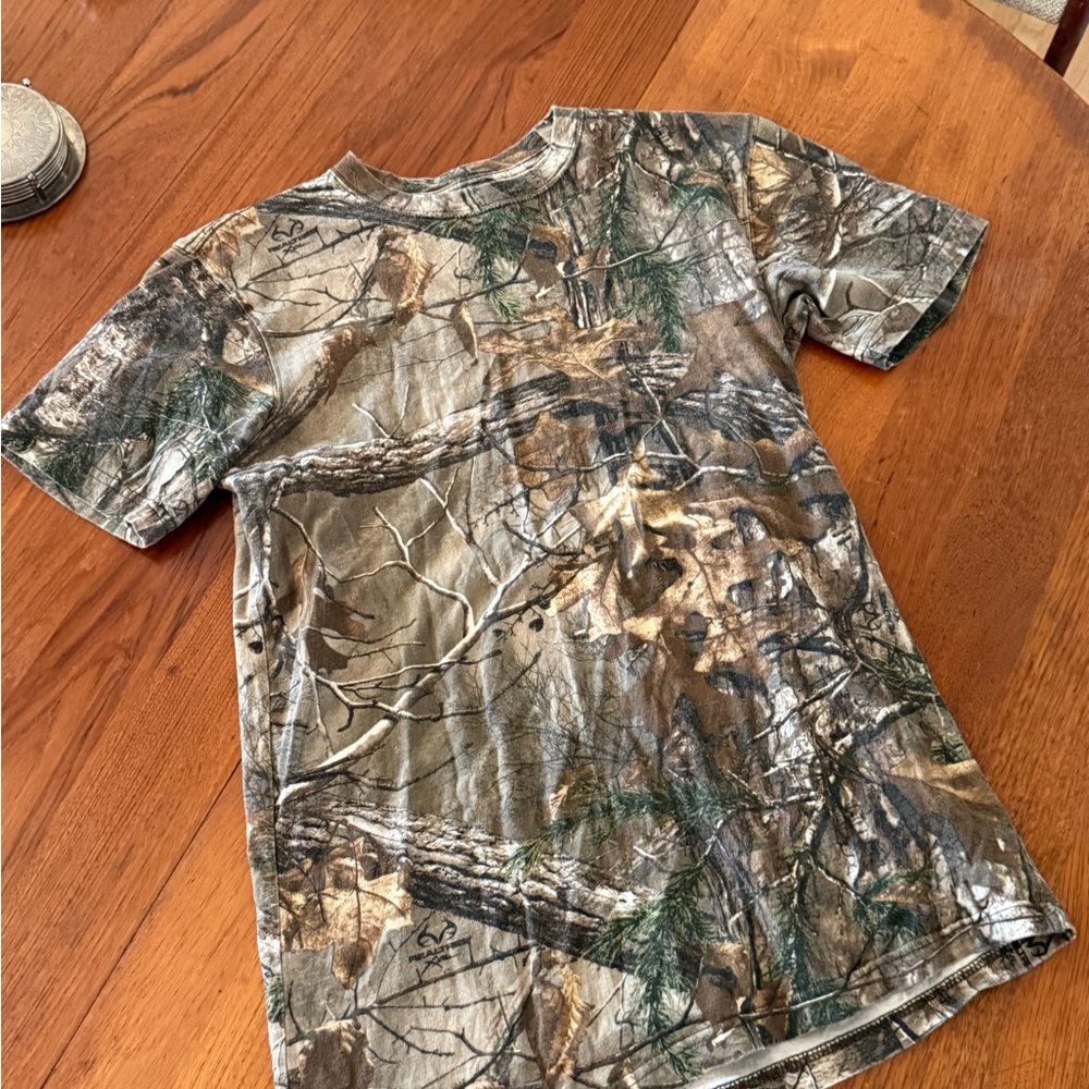 Realtree Camo Short Sleeve Tee in Brown Green Gray